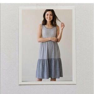MAX STUDIO Sleeveless Navy and White Striped Tiered Dress. Size M